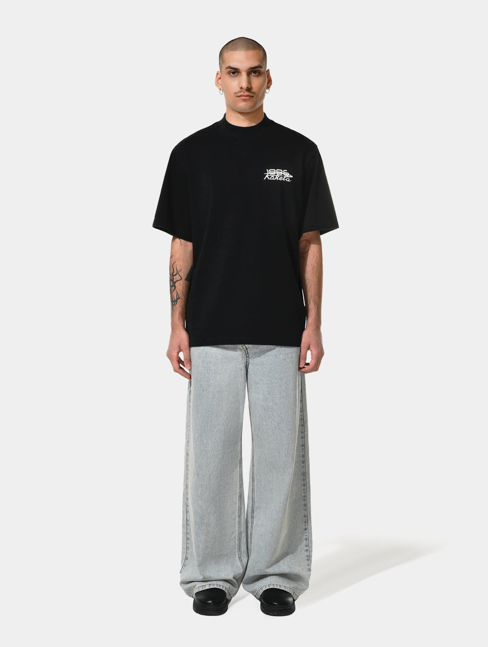 1886 X RAKETA DIAL TEE - BLACK