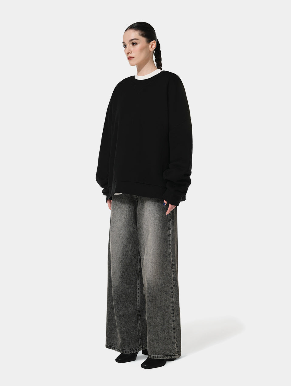 BLACK JUMPER