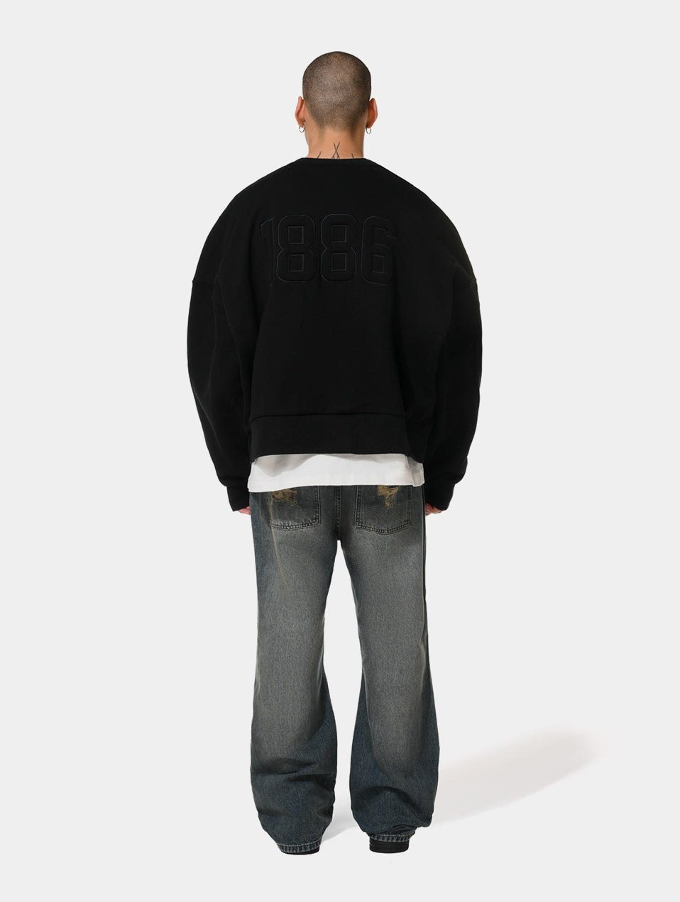 BLACK JUMPER
