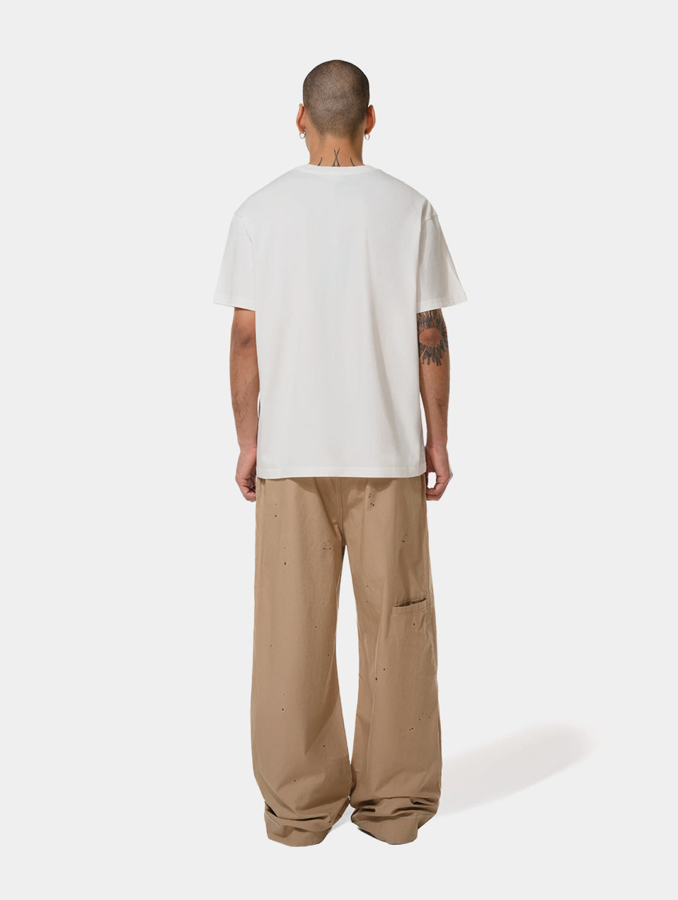 CLASSIC WHITE T-SHIRT
