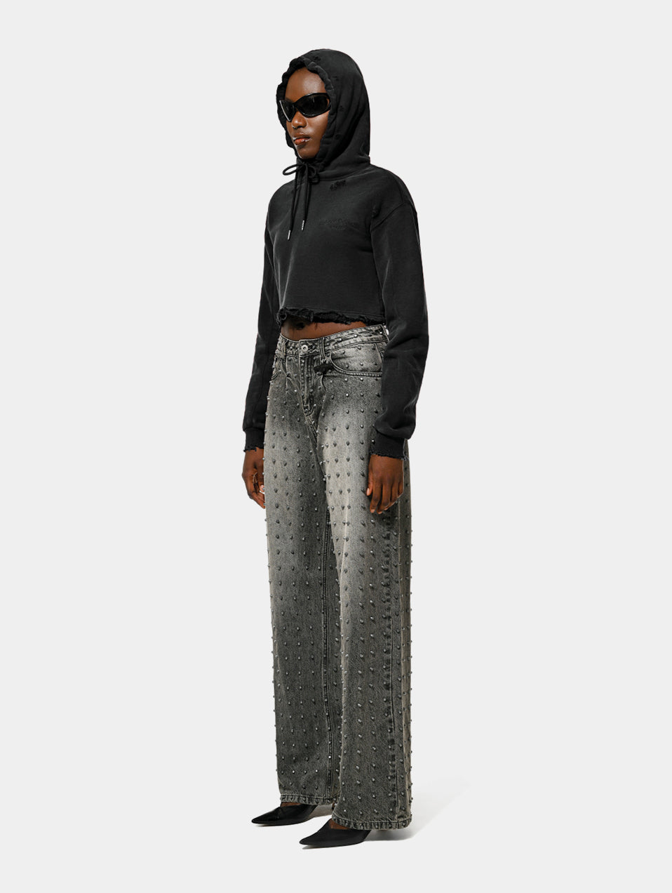 CROPPED DISTRESSED GALLERY HOODIE