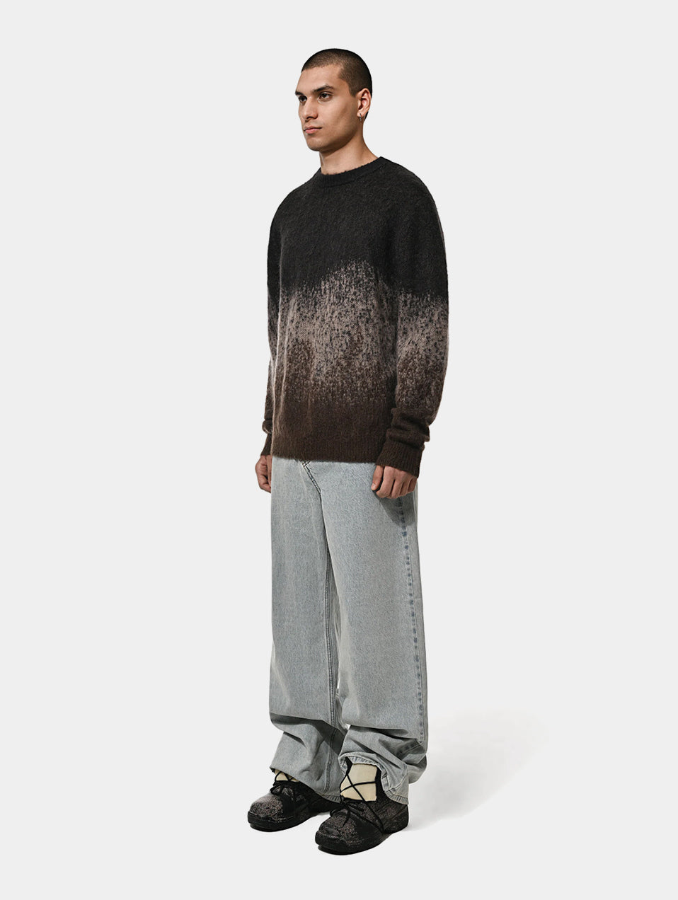 GRADIENT KNIT SWEATER - BROWN