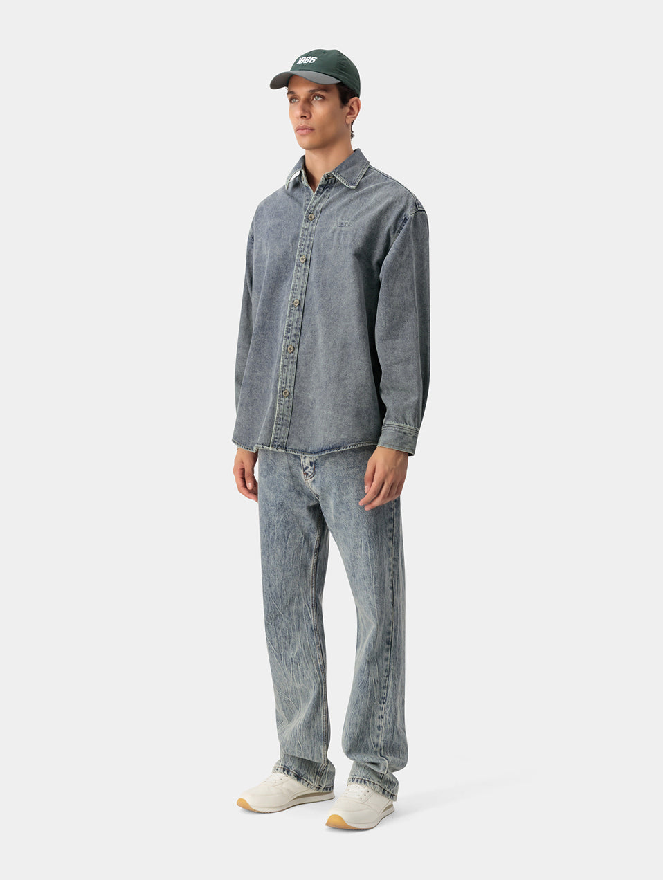 LIGHT WASH DENIM SHIRT