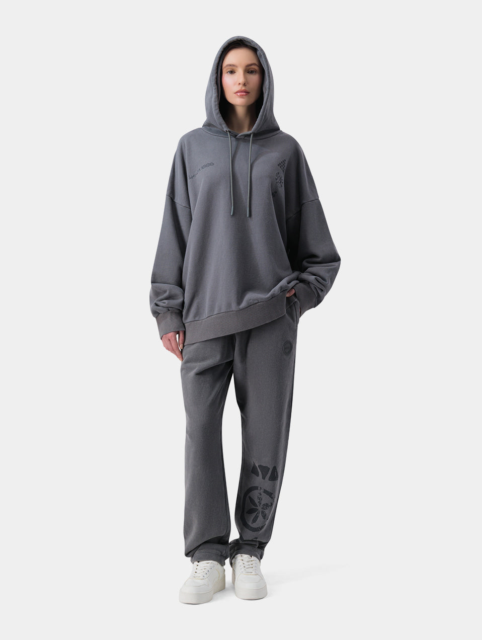 QASR SAAD HOODIE