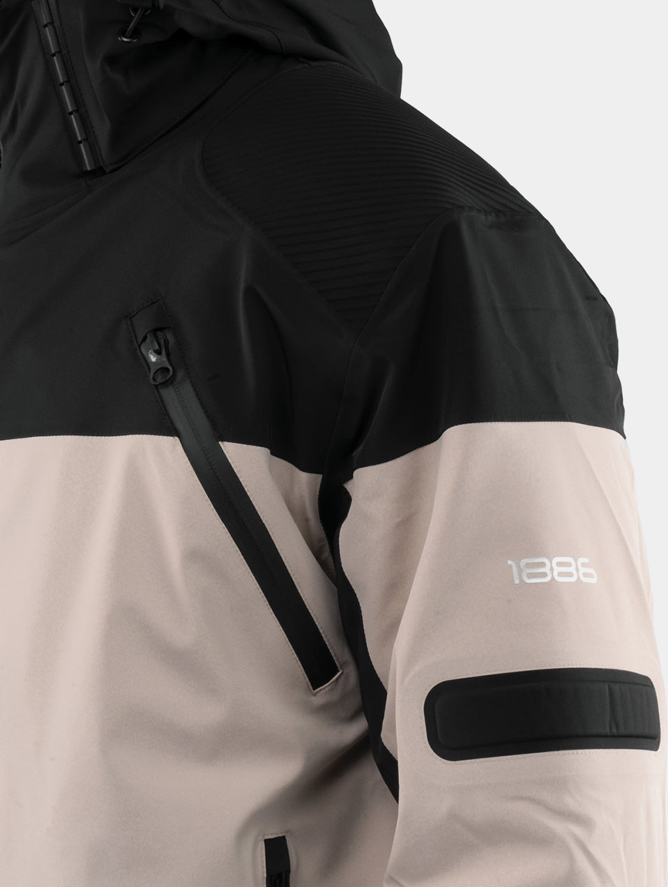 SKI JACKET - BLACK / OFF WHITE