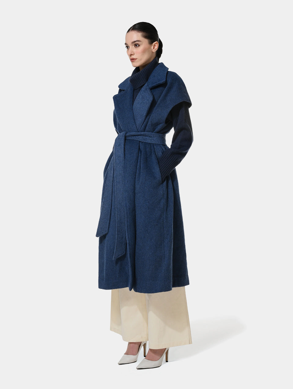 SLEEVE LESS COAT BLUE