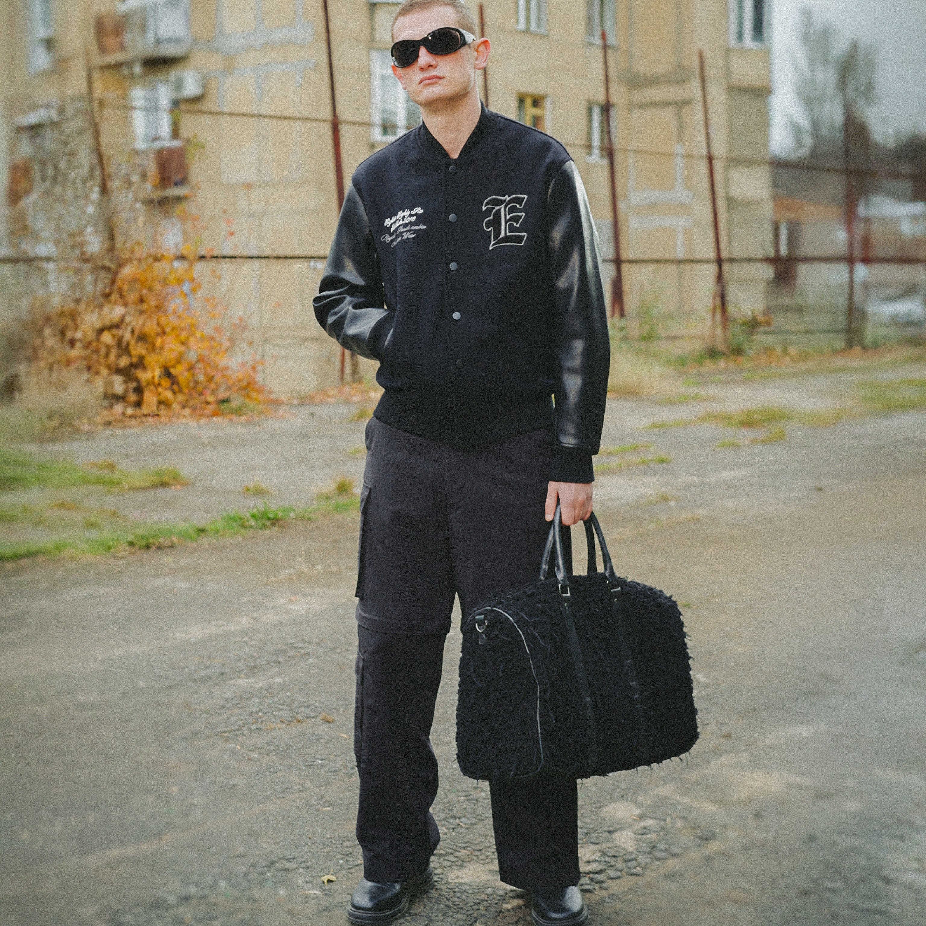 DISTRESSED WEEKEND BAG - BLACK