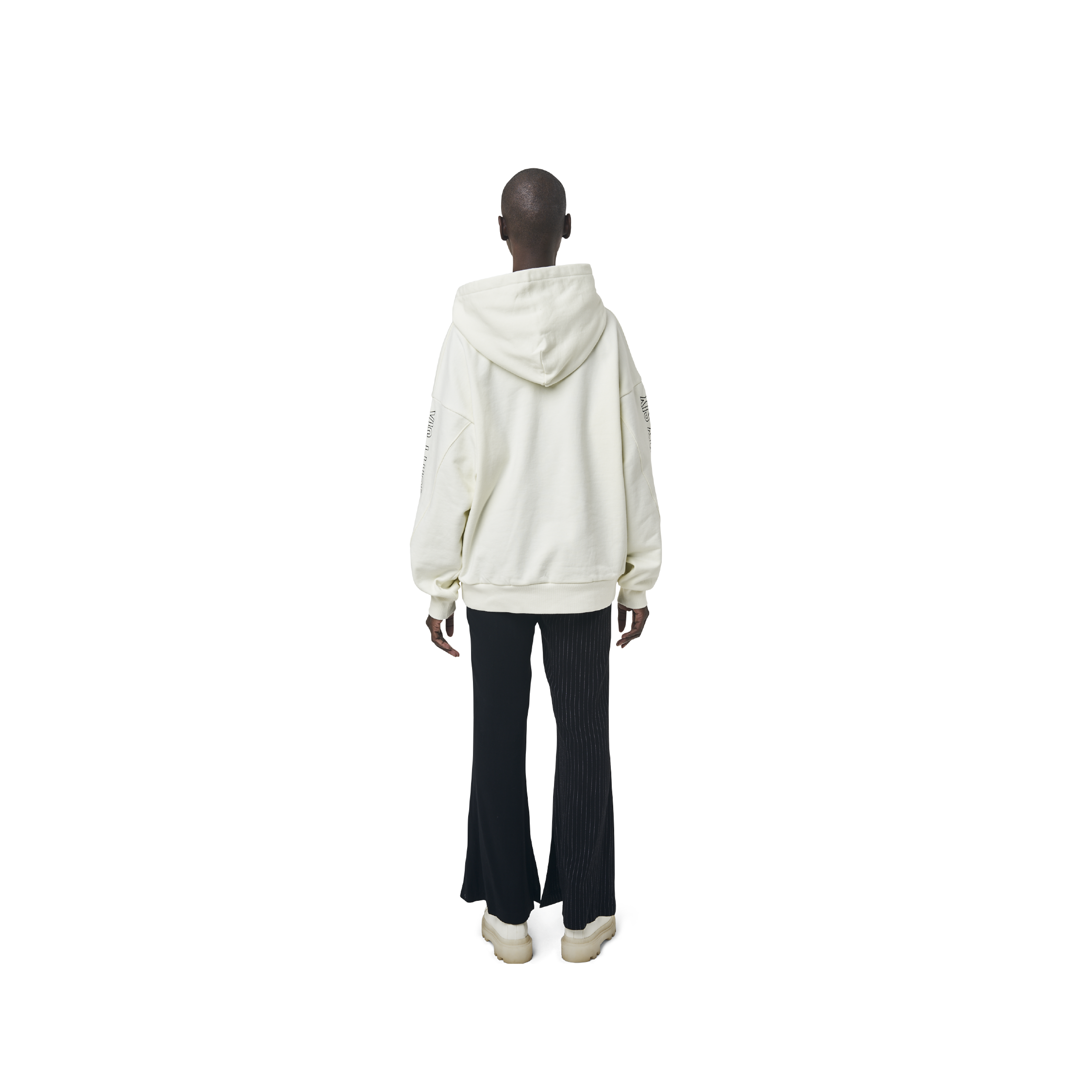 Long sleeves oversize cut hoodie in washed off white color fabric featuring 1886 print at sleeves. 1886 logo embroidered at kangaroo pocket. A button on the hood. Rib knit at cuffs and hem.