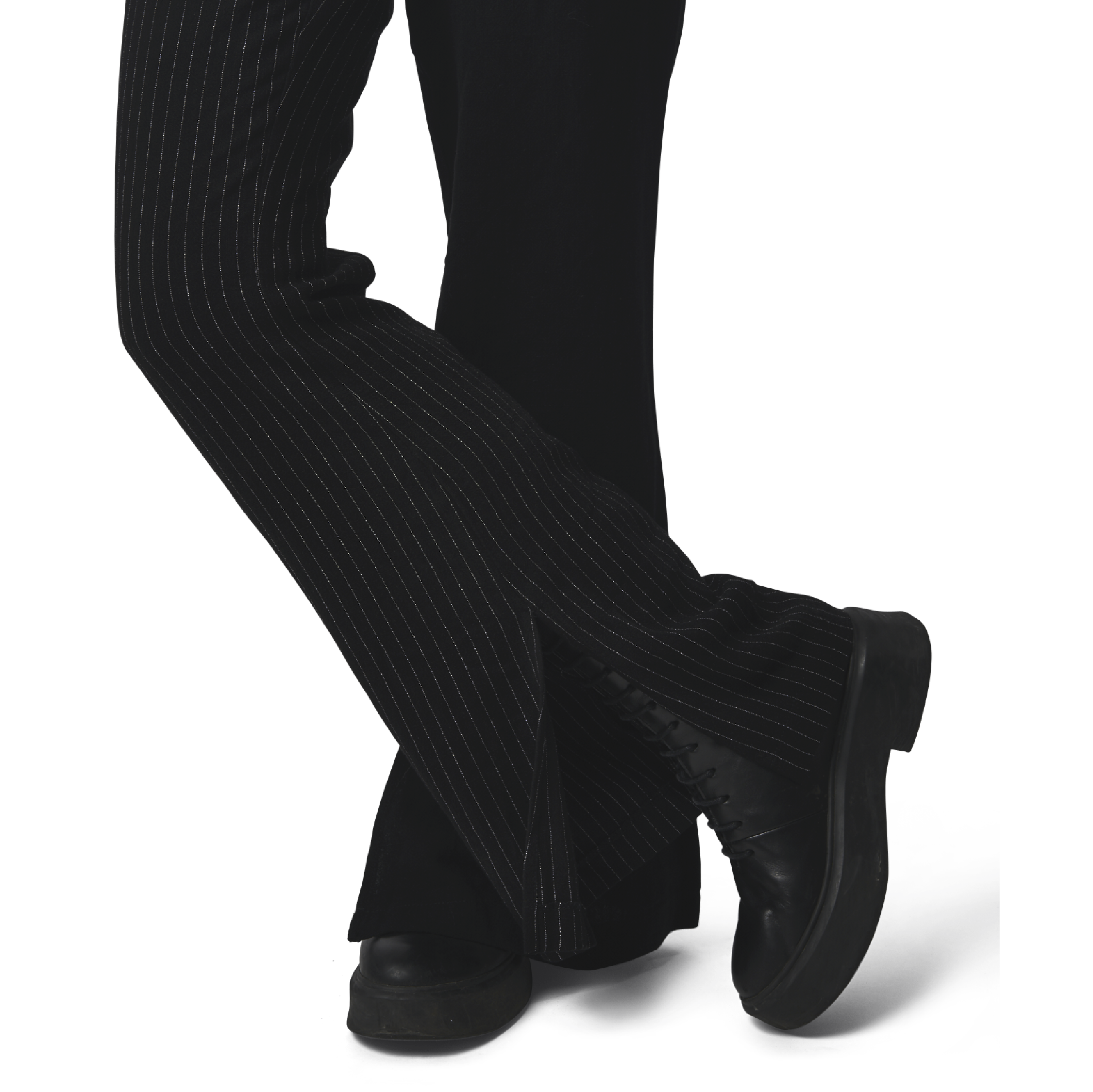 Classic fit flared cut pants in black fabric featuring Eighteen Eighty-Six logo patch sewn at waist. Lines details at legs. High waist.